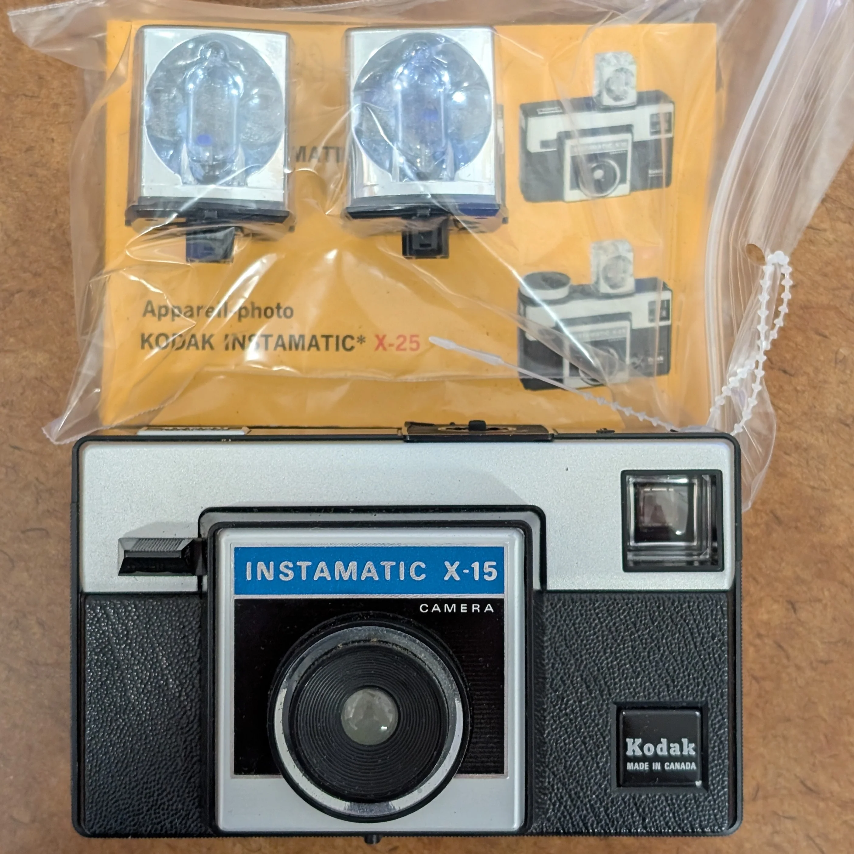 Kodak Instamatic X15 Camera - includes Manual & Flash Cubes